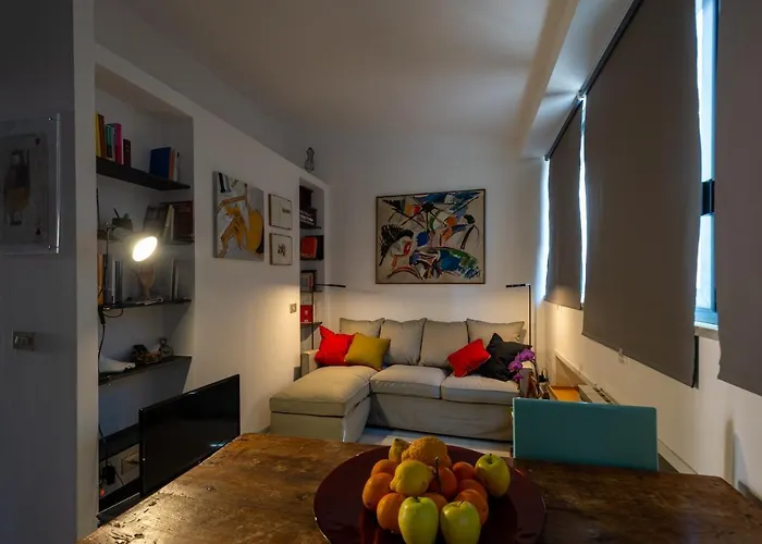 דירה Banchi Nove, Penthouse Full Of Light And Silence